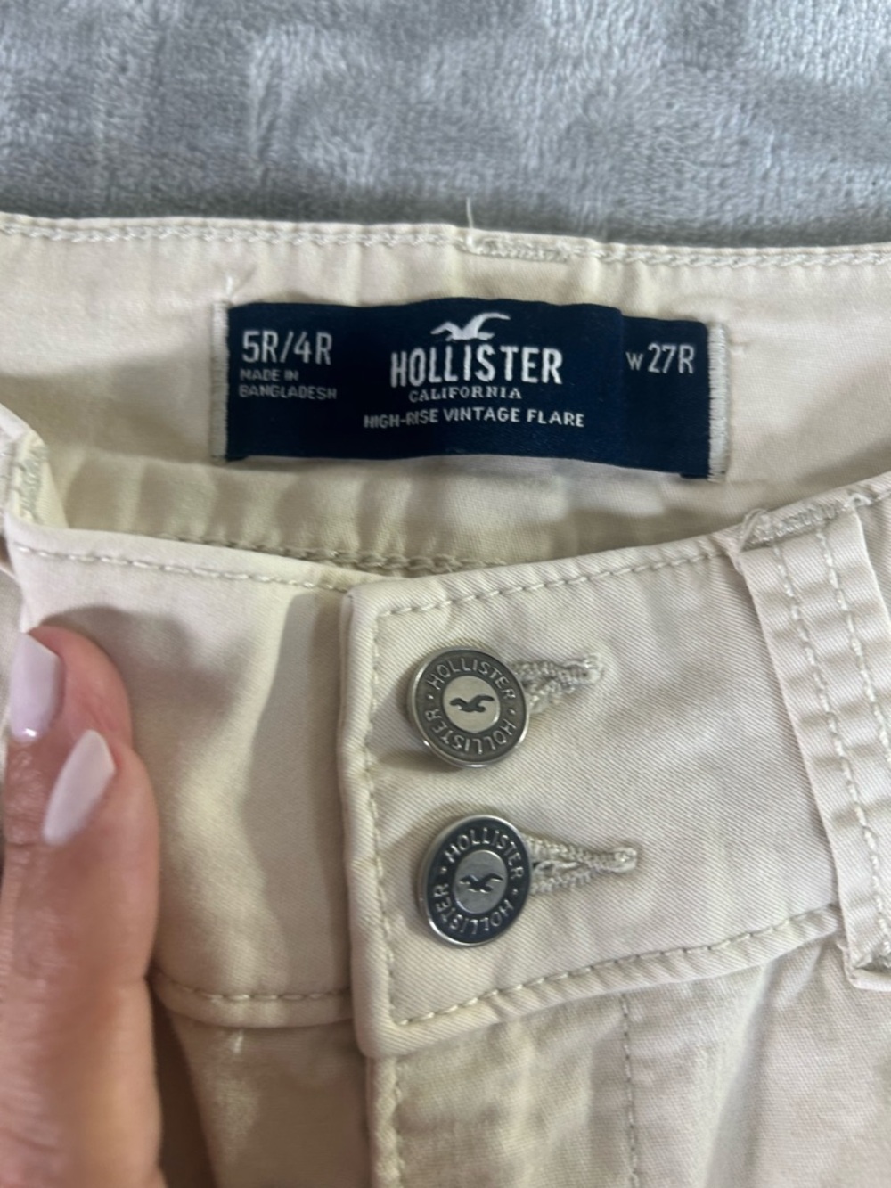 Hollister Cream Flared Pants - Picture 2 of 10